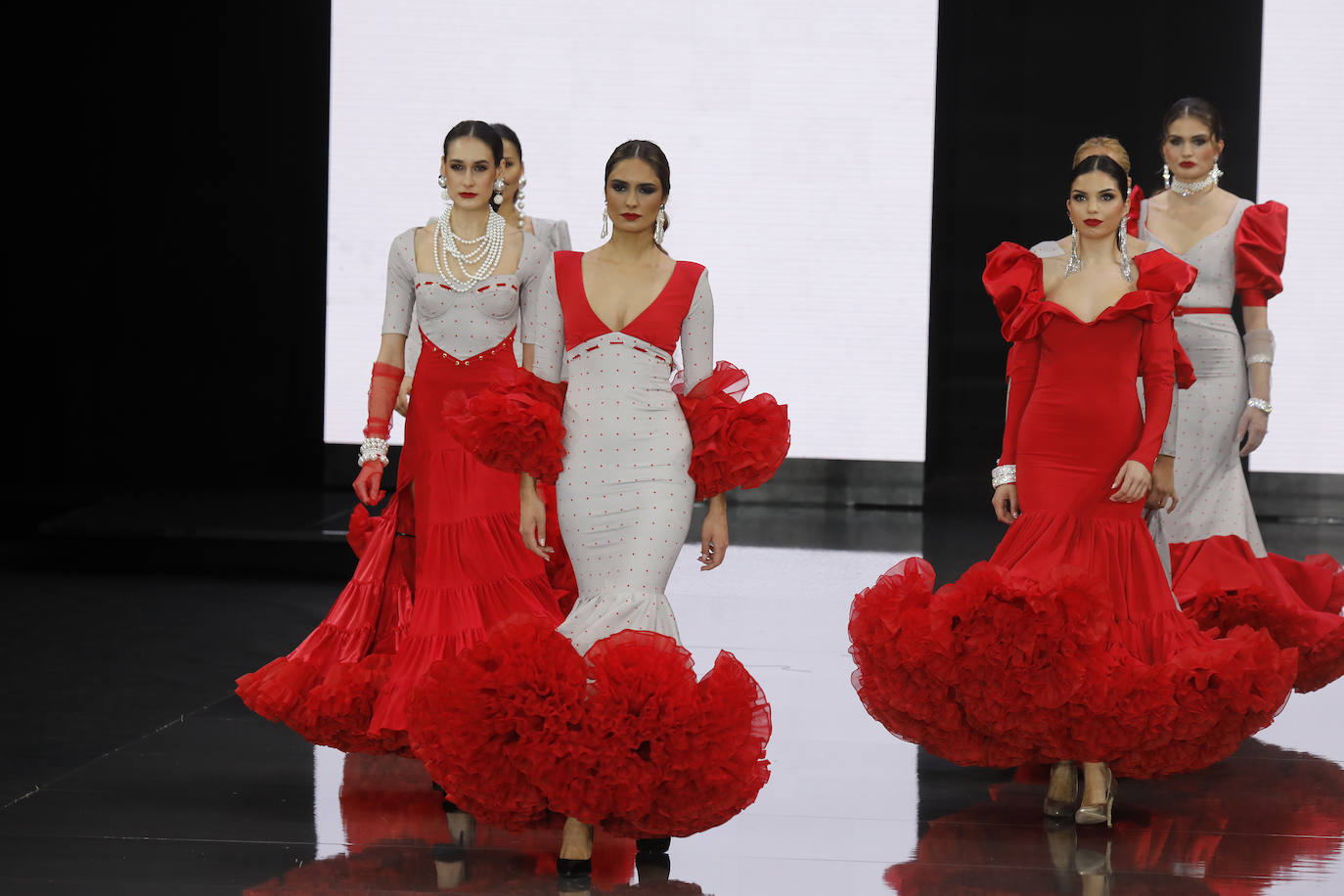 Desfile de Sara Sanabria en SIMOF 2023 / Raúl Doblado