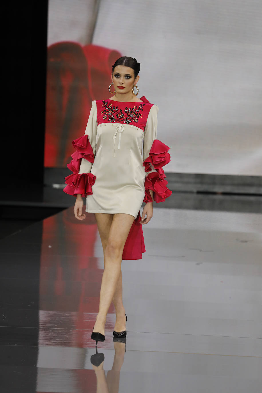 Desfile de Sara Sanabria en SIMOF 2023 / Raúl Doblado