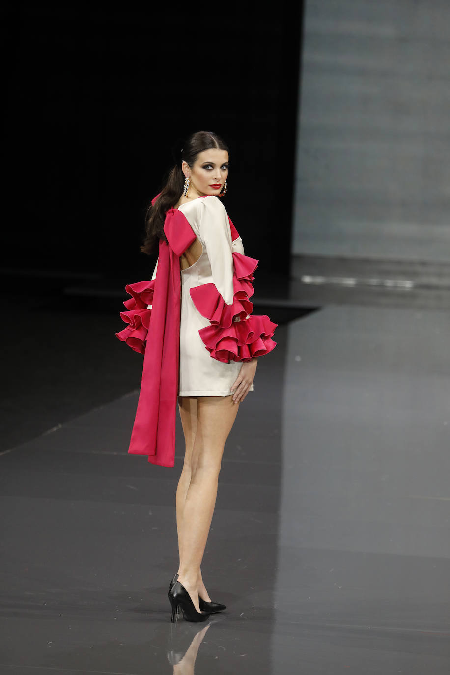 Desfile de Sara Sanabria en SIMOF 2023 / Raúl Doblado