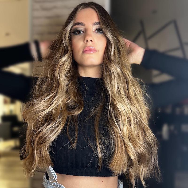 Mechas face framing las de Margot Robbie son las que pedirán este 2023