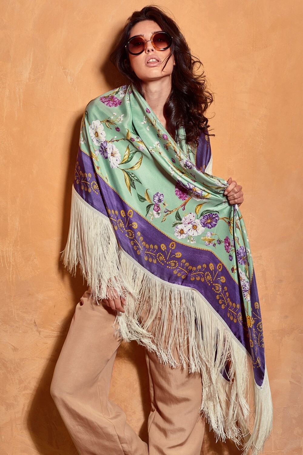 El mantón de manila, expresión del arte y la belleza de la cultura