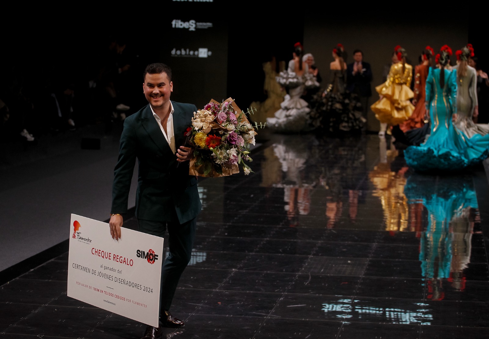 José Juan Hurtado Rediviego, ganador del Certamen Jóvenes Diseñadores SIMOF 2024, con su colección ”Jurdeles”