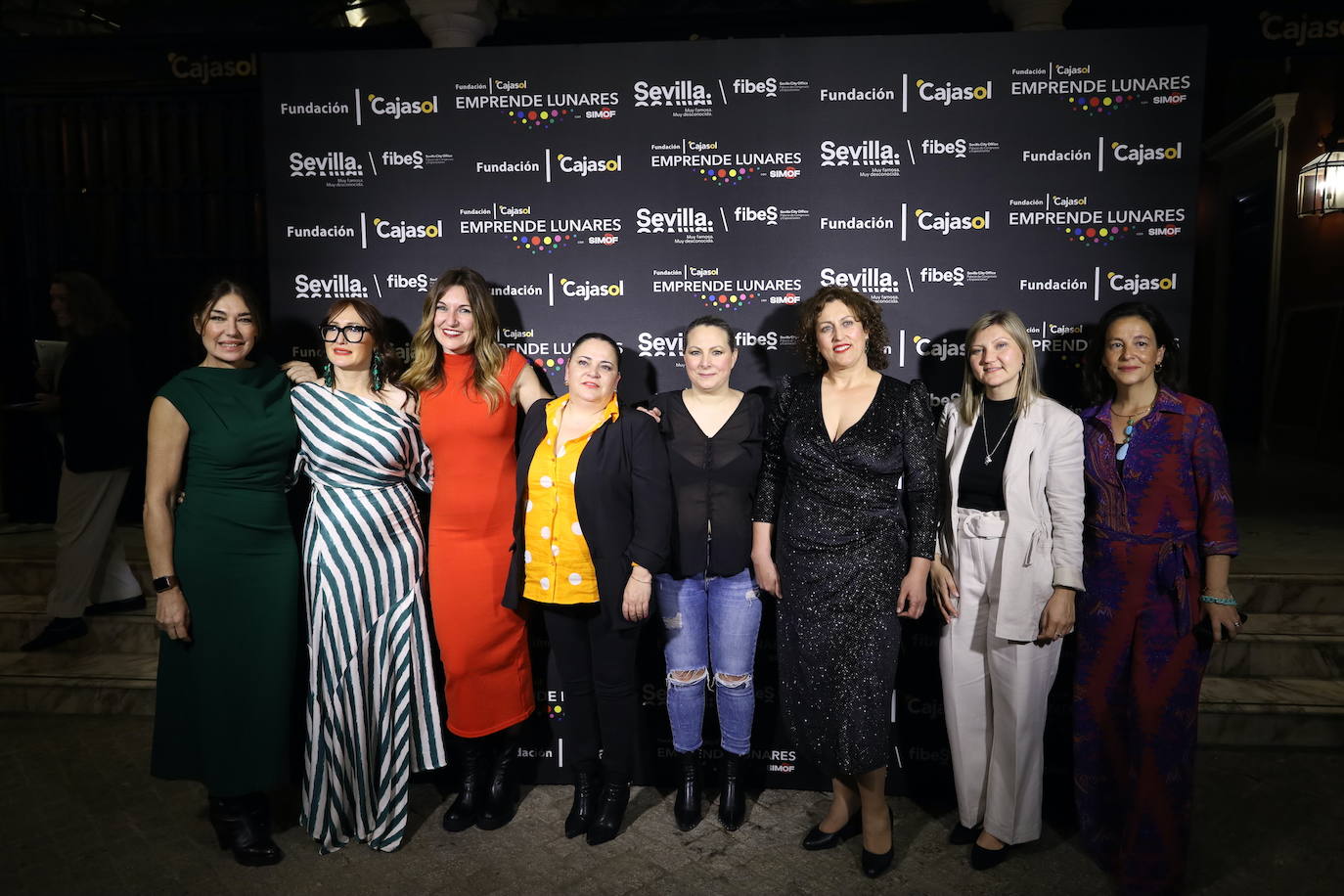 Ocho nuevos talentos de la moda flamenca protagonizan el desfile de Emprende Lunares 2024
