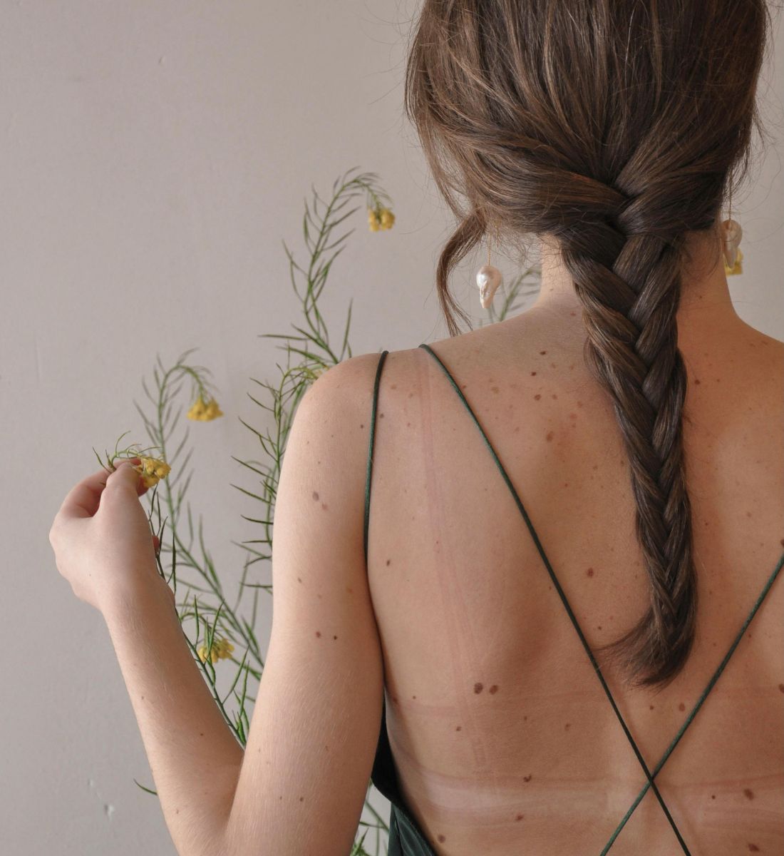 ¿Sin tiempo para peinarte? 5 recogidos de diario que puedes hacerte en menos de 5 minutos