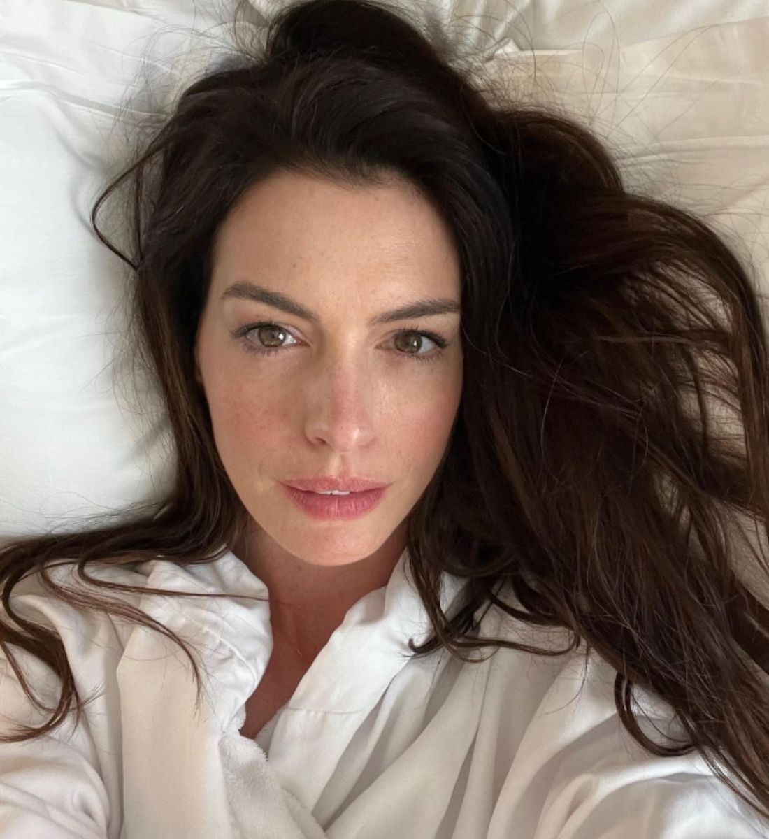 Estamos sin palabras con Anne Hathaway y lo que ha mostrado al mundo estas últimas semanas