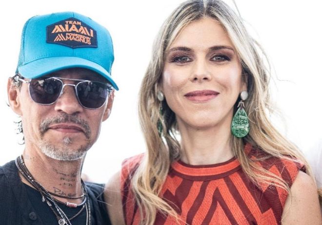 “Momento fan”, así describe Manuela Villena su foto junto a Marc Anthony