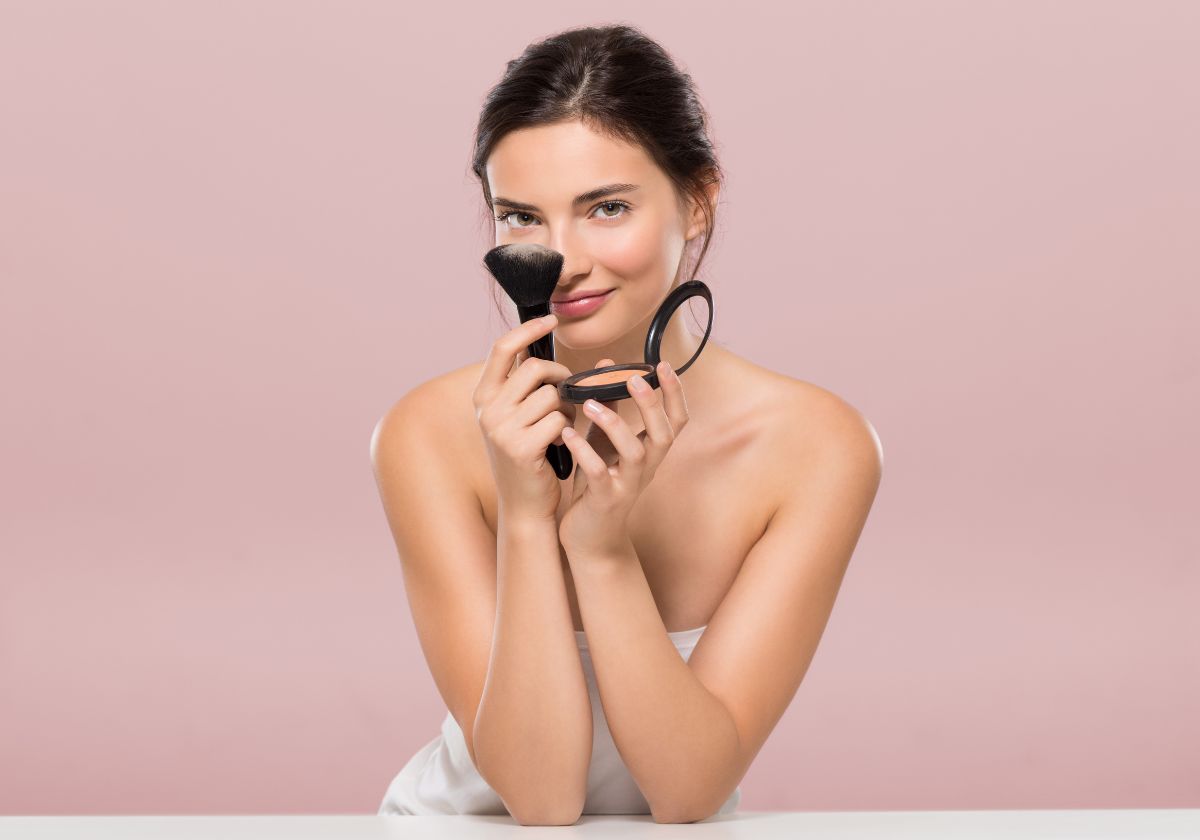 Colorete en barra, crema o polvo: este es el que más tiempo aguanta