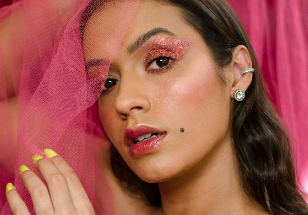 Este es el maquillaje y peinado en tendencia para la época de festivales