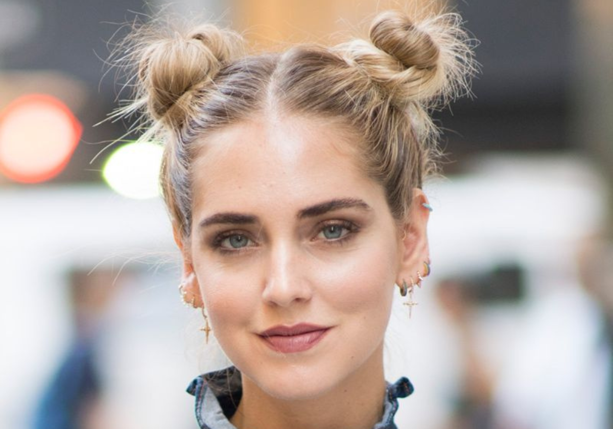 Ni trenzas ni coletas: este es el peinado perfecto para no enredar el pelo en la playa