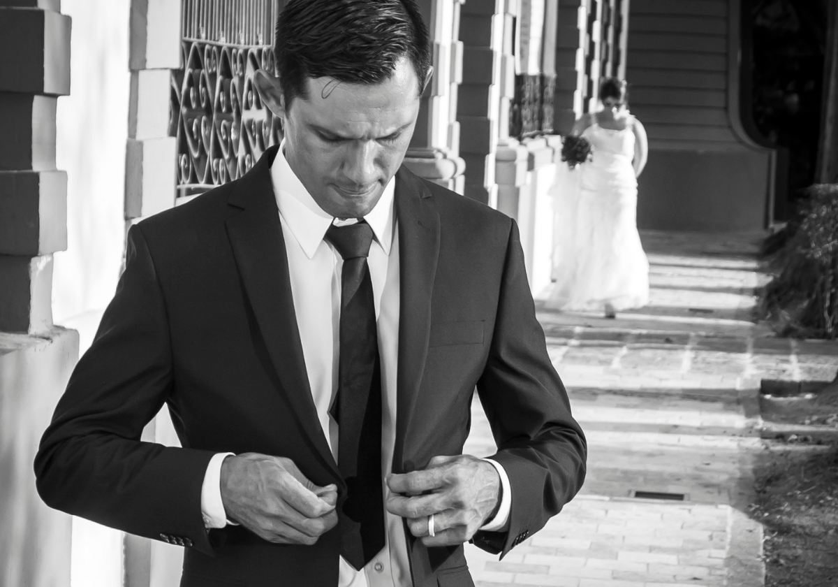 Ni burdeos ni verde: este debe ser el color del traje del novio