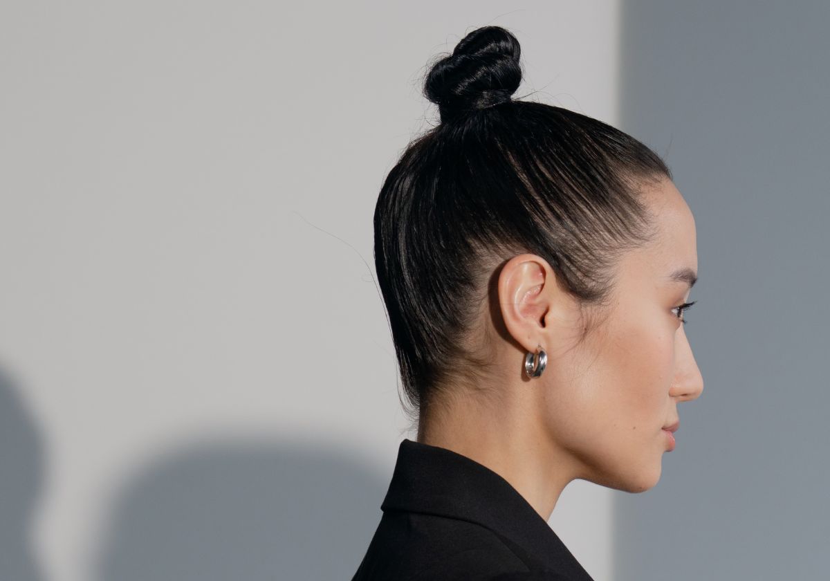 Una dermatóloga experta advierte: la nueva tendencia de peinados que puede dañar tu pelo