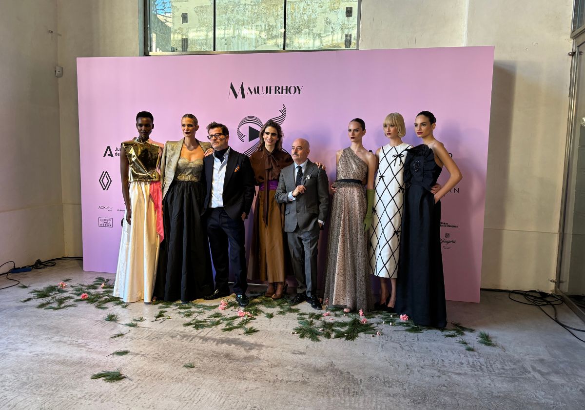 Lazos, elegancia y estilo: Sevilla acoge el desfile del 25 aniversario de Antonio García