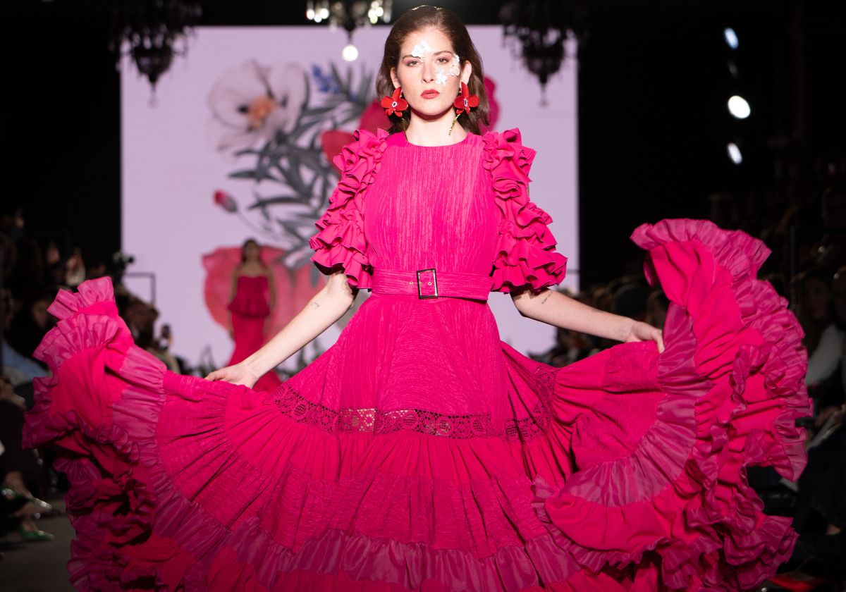 We Love Flamenco 2025, así ha sido la séptima jornada de desfiles: las propuestas más innovadoras de flamenca, invitada y ceremonia