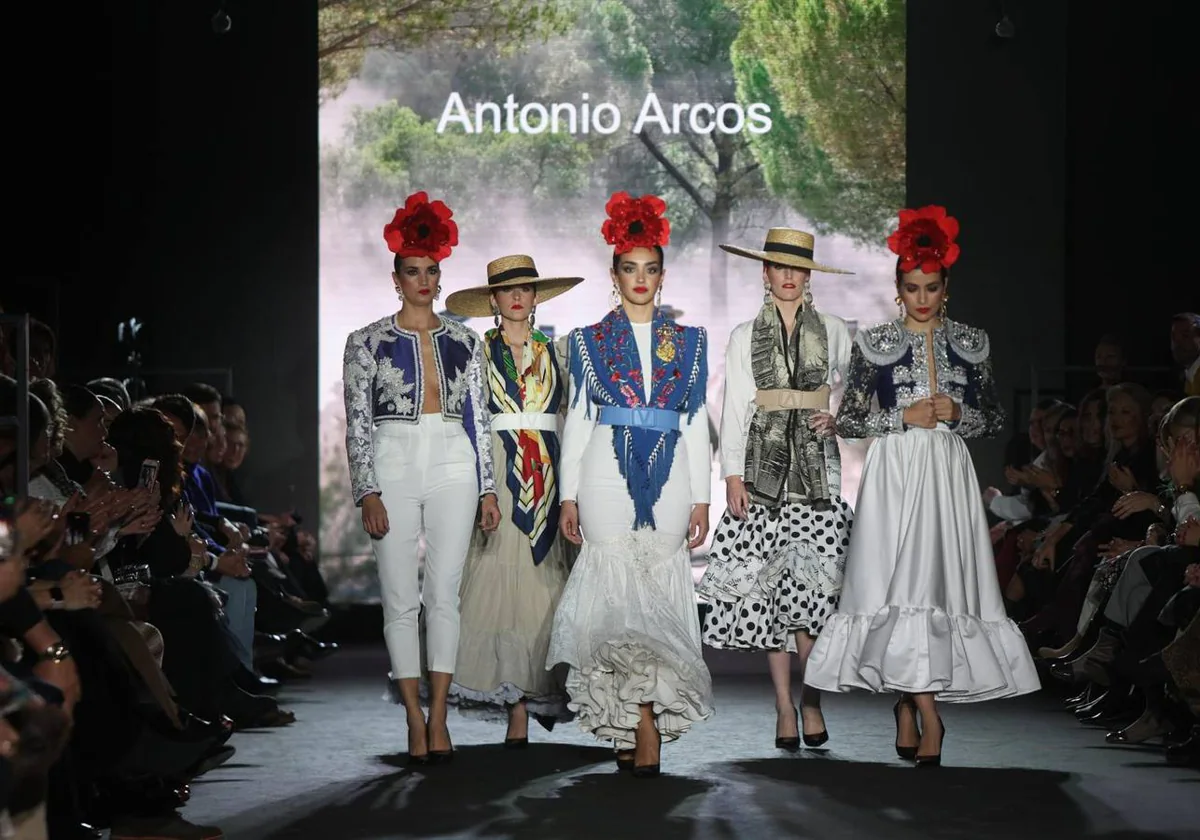 Todos los desfiles del primer día de We Love Flamenco 2025, en imágenes