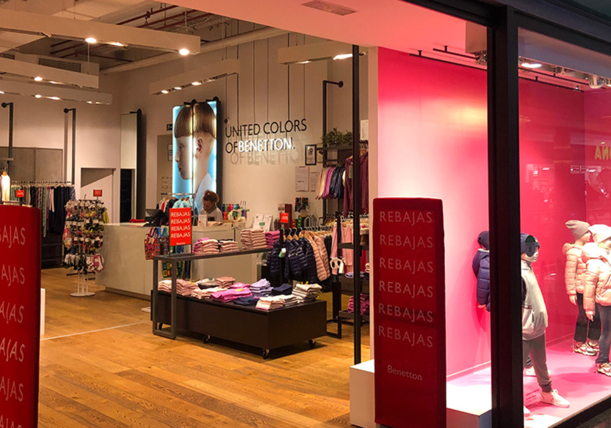 Una conocida marca de ropa anuncia el cierre masivo: esta es la tienda de Sevilla que también desaparecerá