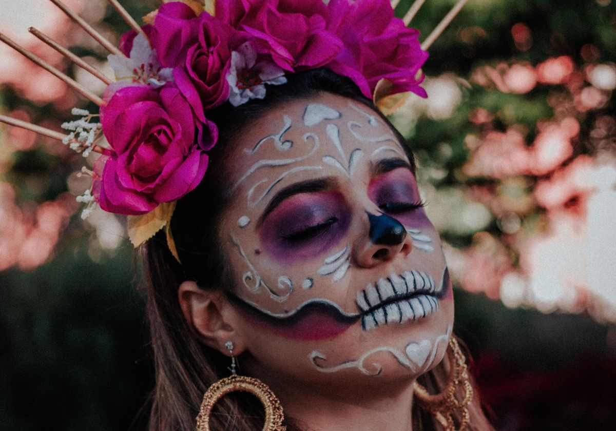 El maquillaje de Catrina que te puedes hacer en Halloween para aguantar toda la noche
