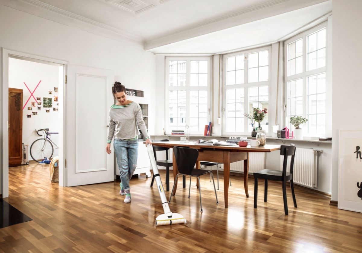 Lidl vende una fregona eléctrica de 135 euros por sólo 59 euros, y es “ideal para suelos duros”