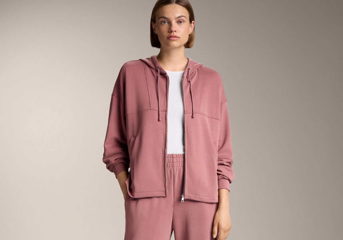 Los pantalones deportivos de Oysho con bolsillos profundos cuestan solo 29,99 euros y vienen en 4 colores