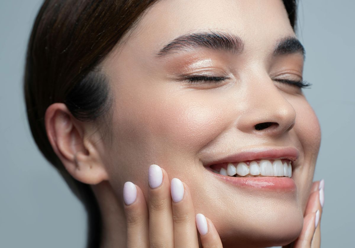 El ingrediente que todas las dermatólogas recomiendan empezar a usar en enero para rejuvenecer la piel