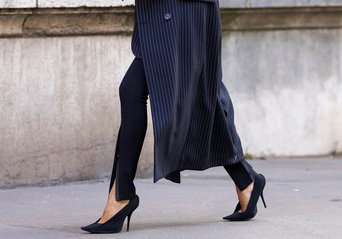 Los leggins están de moda y así se llevan con zapatos de vestir, botines, bailarinas, tacones y más