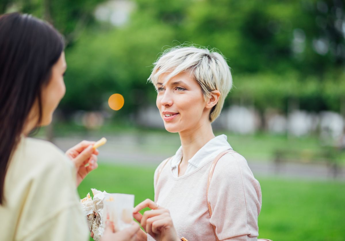 Los 5 mejores peinados juveniles para mujeres mayores de 40 años, según esta peluquera de famosos