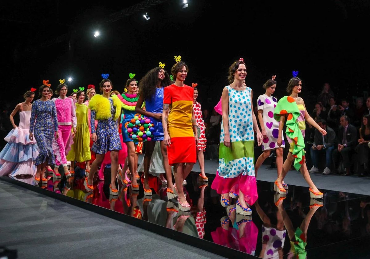 Ágatha Ruiz de la Prada desfila en SIMOF 2026: “Os van a parecer raros, pero están inspirados en el flamenco”