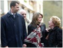 30/01/04. El Pr�ncipe de Asturias y su prometida, charlan con la abuela de Letizia, durante su visita a Covadonga