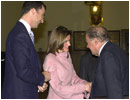 03/02/04. El Pr�ncipe de Asturias y su prometida, saludando al rector la Universidad Comillas Jos� Ramon Busto, a su llegada al citado centro 