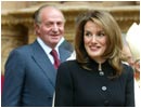 12/04/04. La Familia Real pos� ante los fot�grafos tras asistir a la misa en la Catedral de Palma de Mallorca durante la Semana Santa