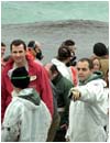 El heredero de la Corona viaj� a las costas gallegas para interesarse en primera persona por lo efectos de la cat�strofe del "Prestige"