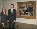 23/01/04.El Pr�ncipe de Asturias y su prometida, posan junto al cuadro "Un bar en el Folies-Bergere" durante la visita que realizaron en privado a la exposici�n de Edouard Manet, en el Museo del Prado.