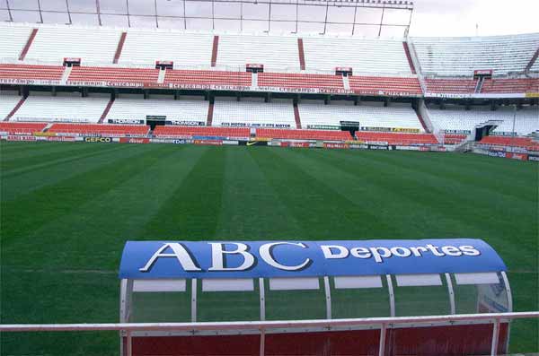 estsev3.jpg (66450 bytes)