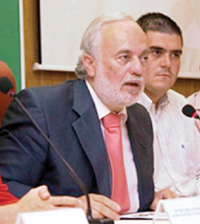 En la imagen, el consejero de Agricultura, Isa&iacute;as P&eacute;rez Salda&ntilde;a