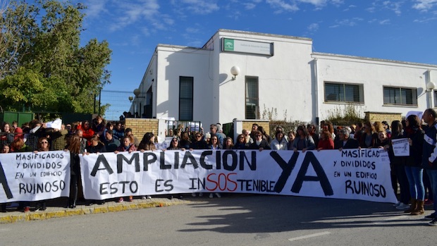 Parón educativo organizado en el centro