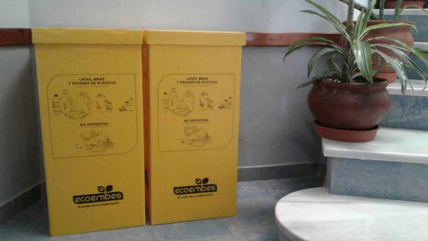 Los contenedores de reciclaje están llegando a los centros educativos de la localidad