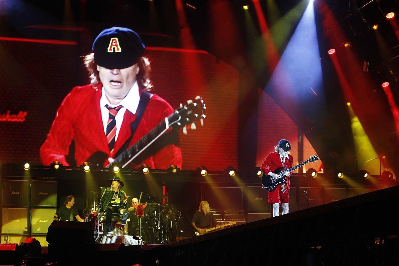 AC/DC exhibe músculo con Axl Rose en Sevilla