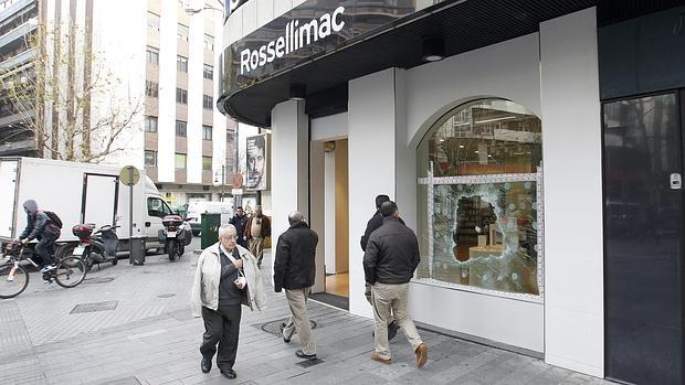 La tienda Rossellimac en la Calle Cruz Conde