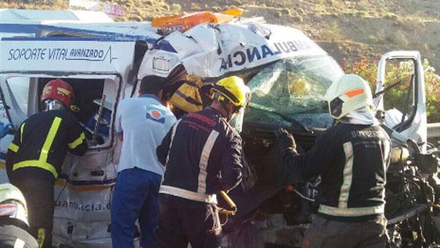Fotos de ambulancias en accidentes 20 Fotos de ambulancias en accidentes 8