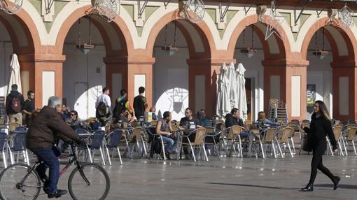 Veladores en la plaza de La Corredera