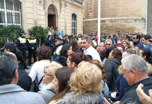 Juan José Cortés, llegando a la Catedral de Almería