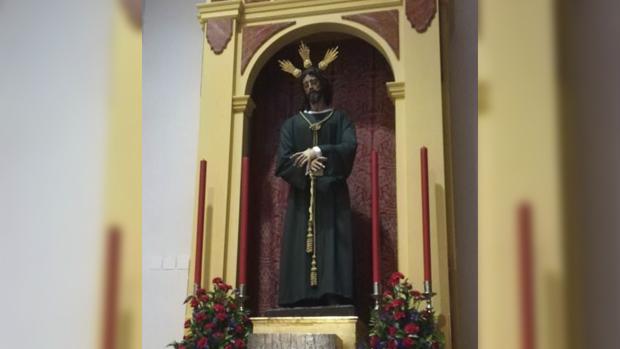 El Señor de la Redención vestido con túnica verde