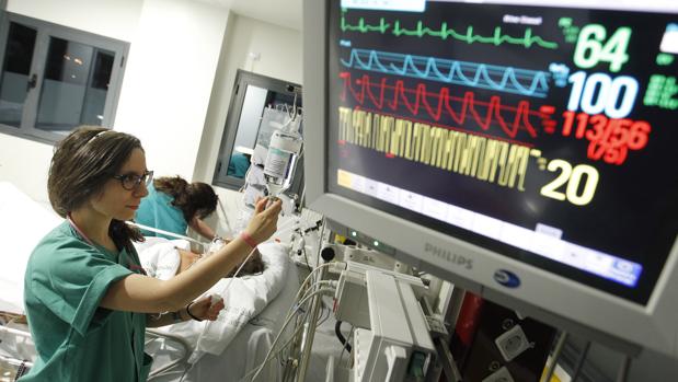 Imagen de la Unidad de Cuidados Intensivos del hospital Reina Sofía de Córdoba