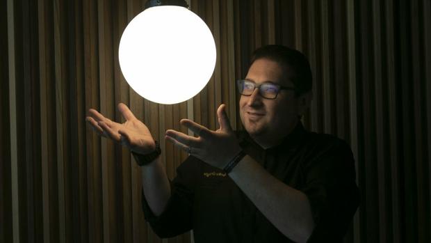 El chef Periko Ortega en su nuevo restaurante Recomiendo