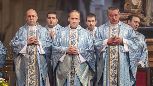 Jesús María Moriana, prmero por la izquierda, en un acto re
