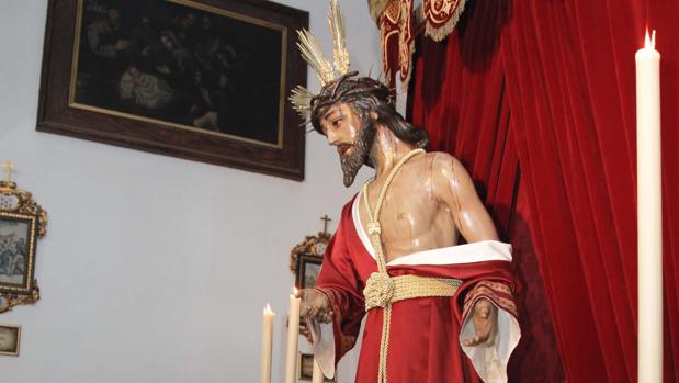 Nuestro Padre Jesús de la Humildad y Paciencia durante su besapiés en la iglesia del Santo Ángel