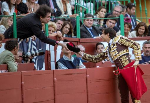 Roca Rey brindó una faena de rabo a Calamaro