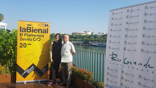 María Pagés con el director de la Bienal de Flamenco, Antonio Zoido