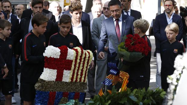 El Barcelona participó en la ofrenda floral con motivo de la Diada de Cataluña