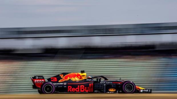 El australiano Daniel Ricciardo durnte los primeros libres de la jornada