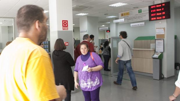 Uno de cada cinco nuevos desempleados en Andalucía en el mes de octubre era andaluz